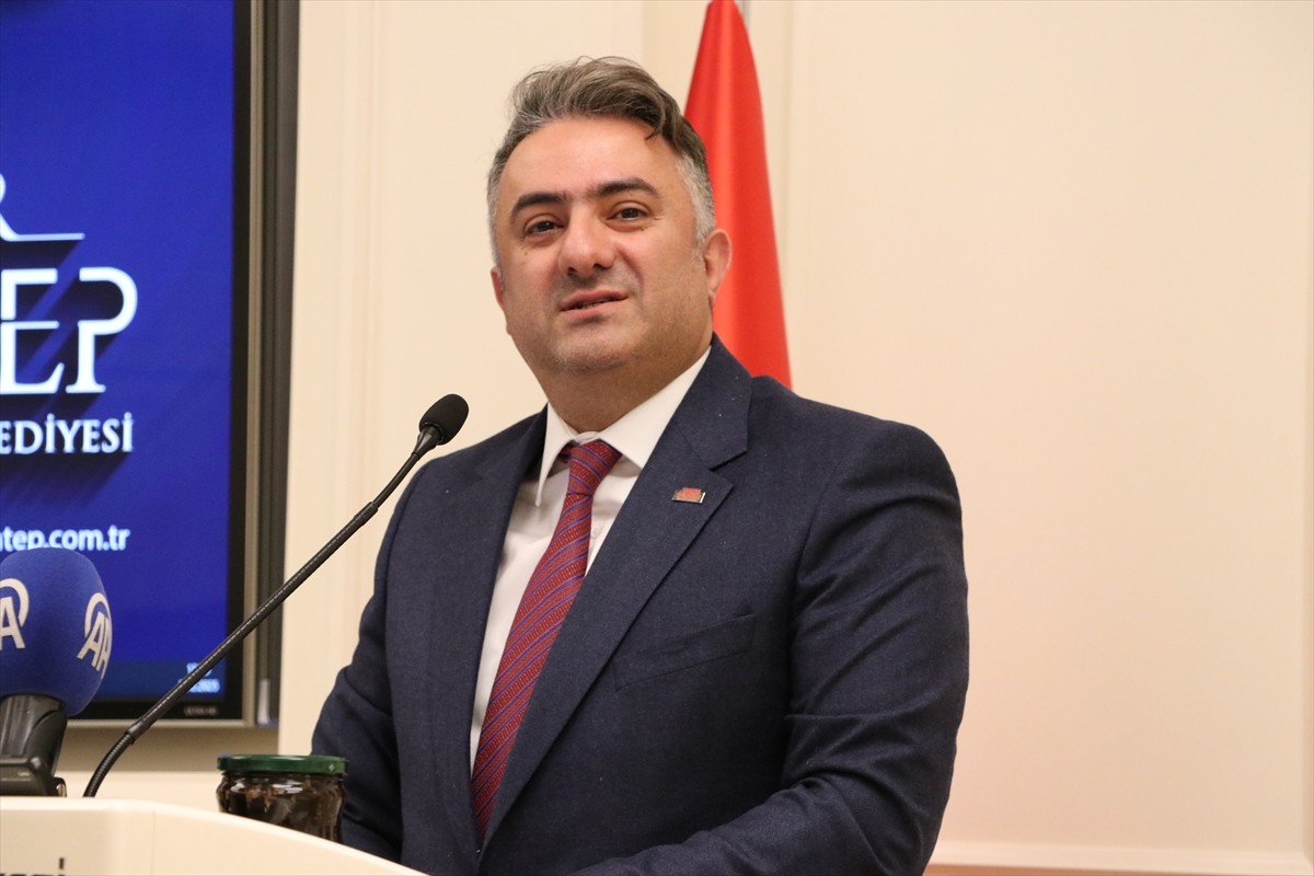 Gaziantep'te coğrafi işaret tescili alan ürünlere değer katanlar için teşekkür belgesi takdim...