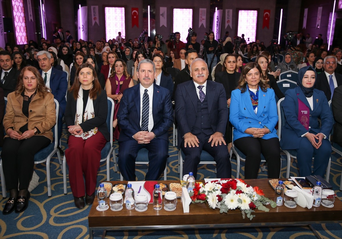 İçişleri Bakanlığı Sivil Toplumla İlişkiler Genel Müdürlüğü'nün desteğiyle Diyarbakır İş Kadınları...