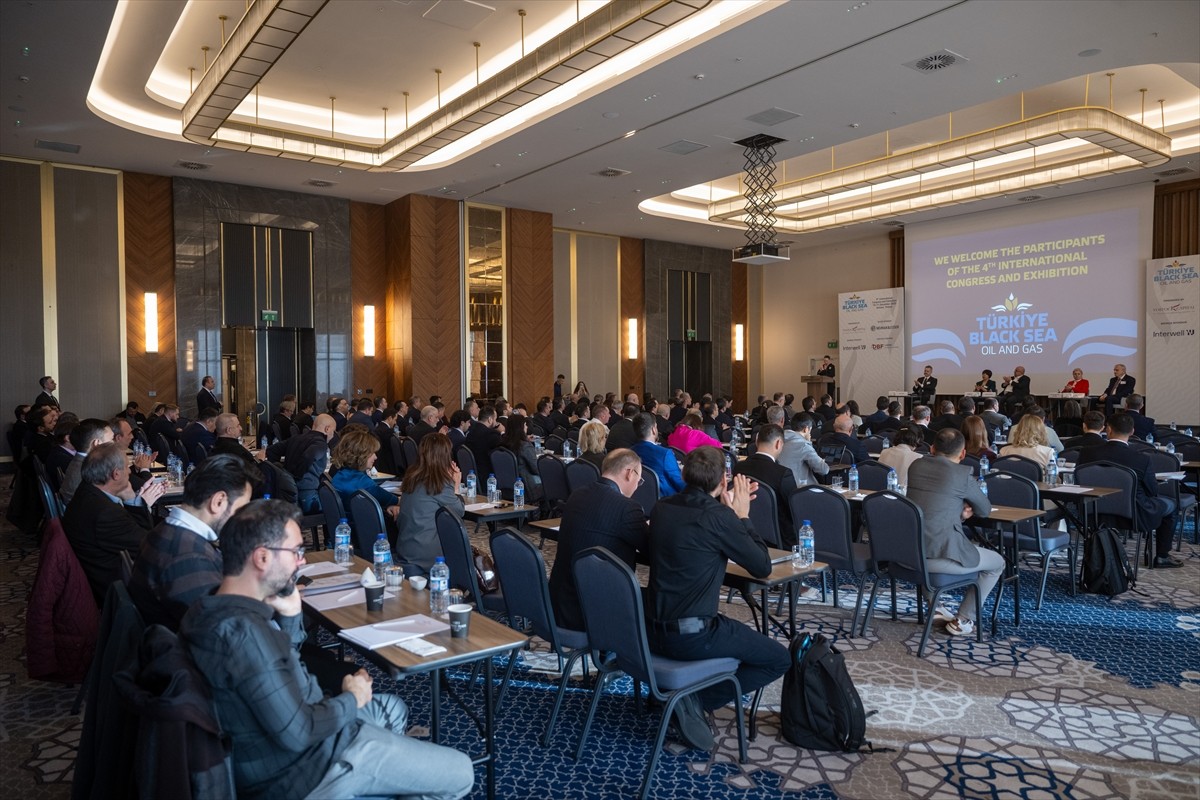 Türkiye ve Karadeniz bölgesinin önde gelen petrol ve gaz şirketlerinin üst düzey yöneticileri...