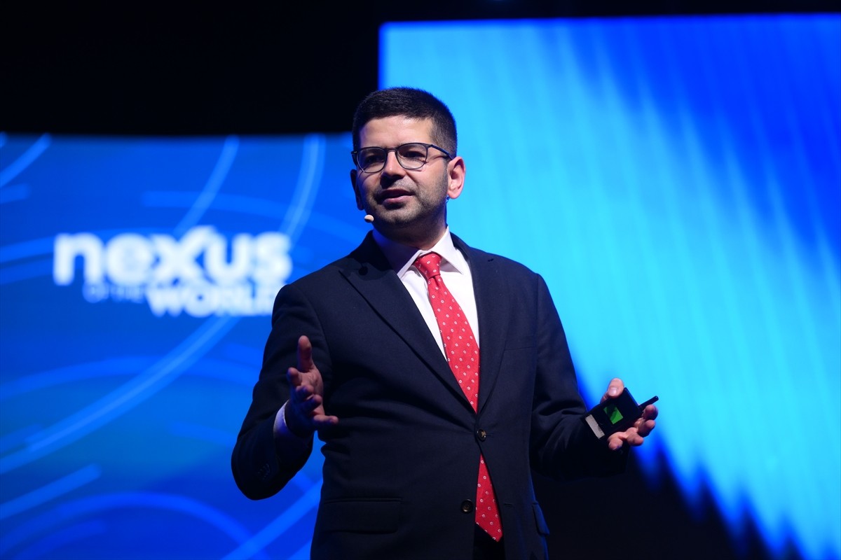 Cumhurbaşkanlığı Yatırım ve Finans Ofisi Başkanı Ahmet Burak Dağlıoğlu, Anadolu Ajansının (AA)...