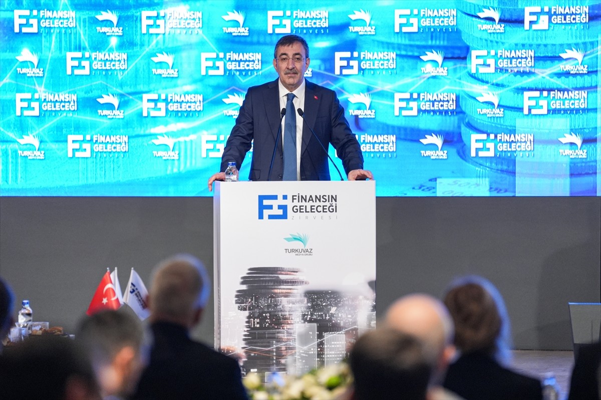 Cumhurbaşkanı Yardımcısı Cevdet Yılmaz, Turkuvaz Medya Merkezi’nde düzenlenen ’5. Finansın Zirvesi...