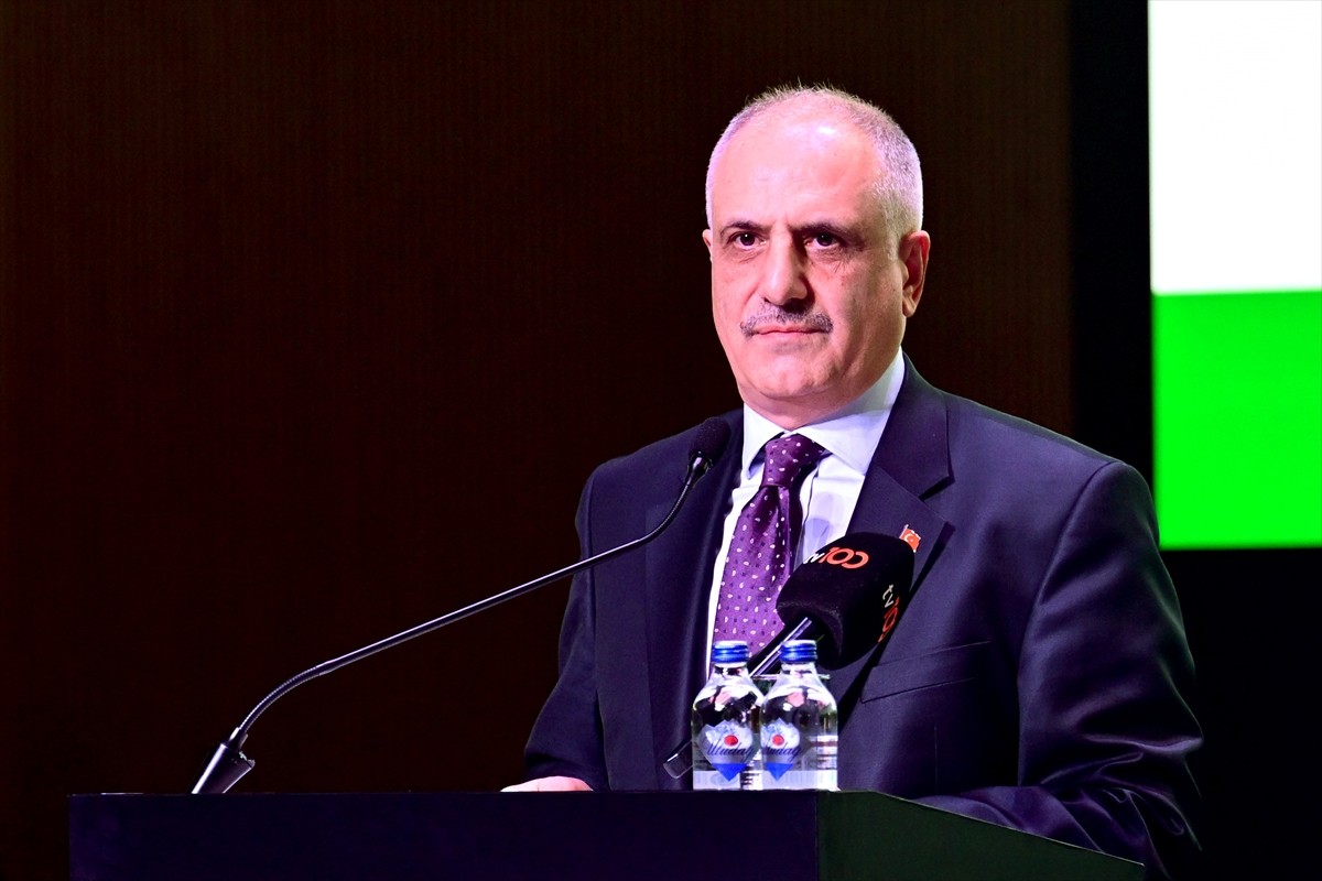 Hazine ve Maliye Bakan Yardımcısı Sayın Osman Çelik, İş Dünyası ve Sürdürülebilir Kalkınma Derneği...