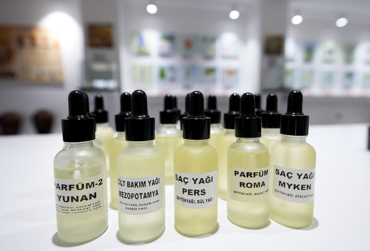 Kozmetik Üreticileri ve Araştırmacıları Derneği (KÜAD) Başkanı Levent Kahrıman, AA muhabirine...