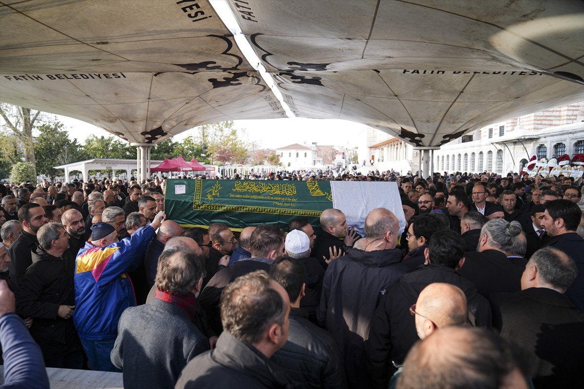 Türkiye Cumhuriyet Merkez Bankası (TCMB) Başkanı Fatih Karahan'ın annesi Hatice Karahan için Fatih...