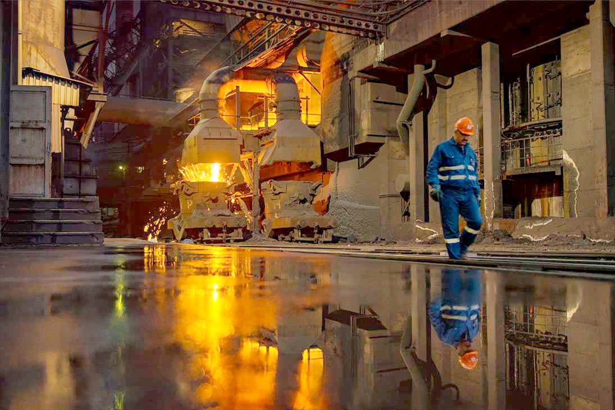 Karabük Demir ve Çelik Fabrikaları (KARDEMİR), 200 yeni işçi alımı yapacağını duyurdu.