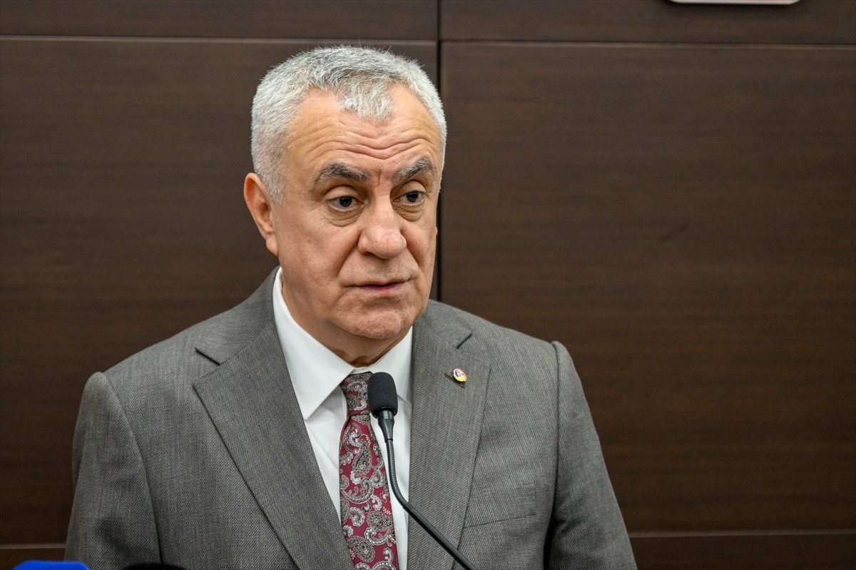 Adana'da Türk Ticaret Bankası Çukurova Şubesi'nin açılışı gerçekleştirildi. Açılışa Ticaret Bakan...