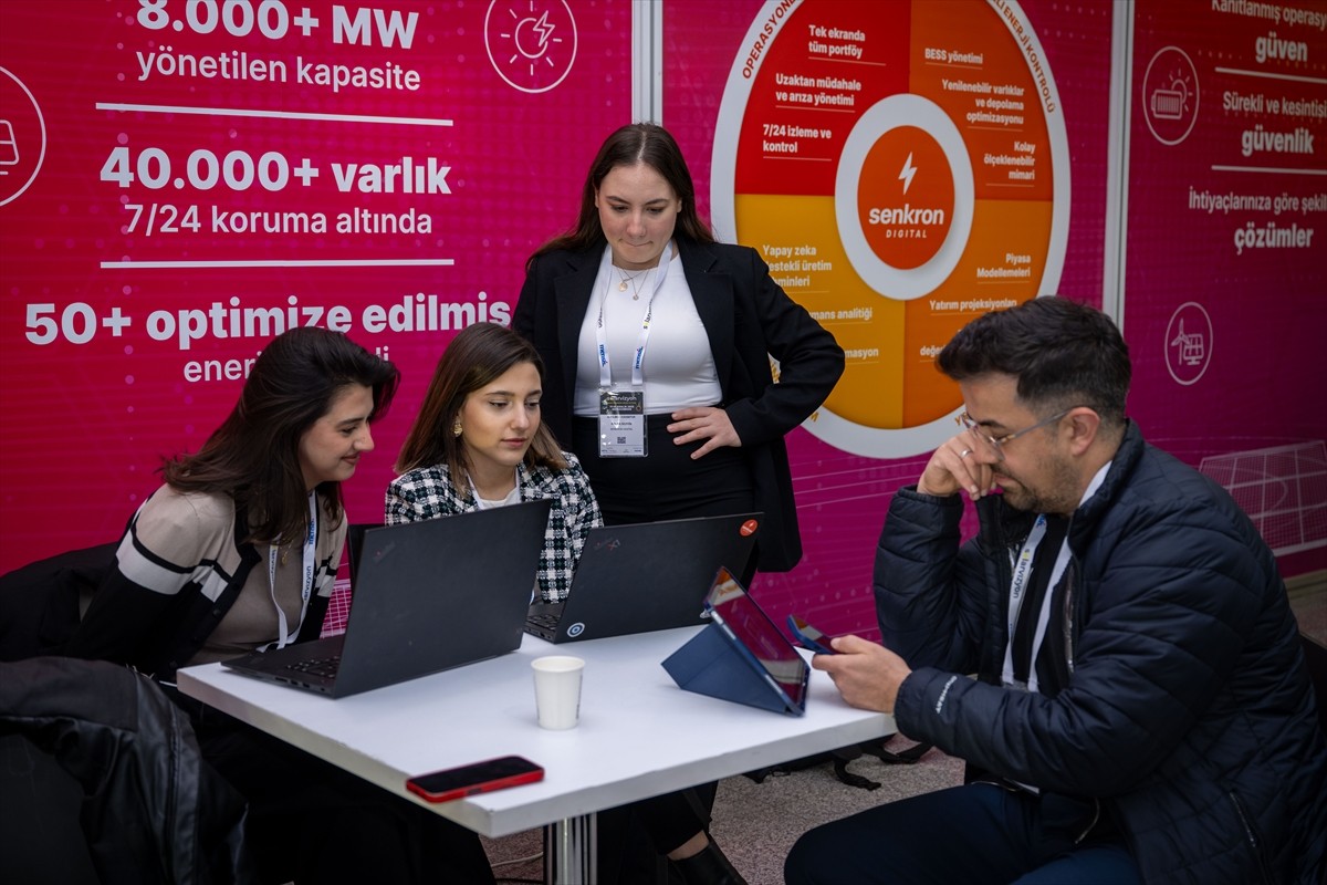 SolarVizyon 2025 - 8. Enerji Dönüşümü Zirvesi ve Fuarı ATO Congresium'da düzenlendi.