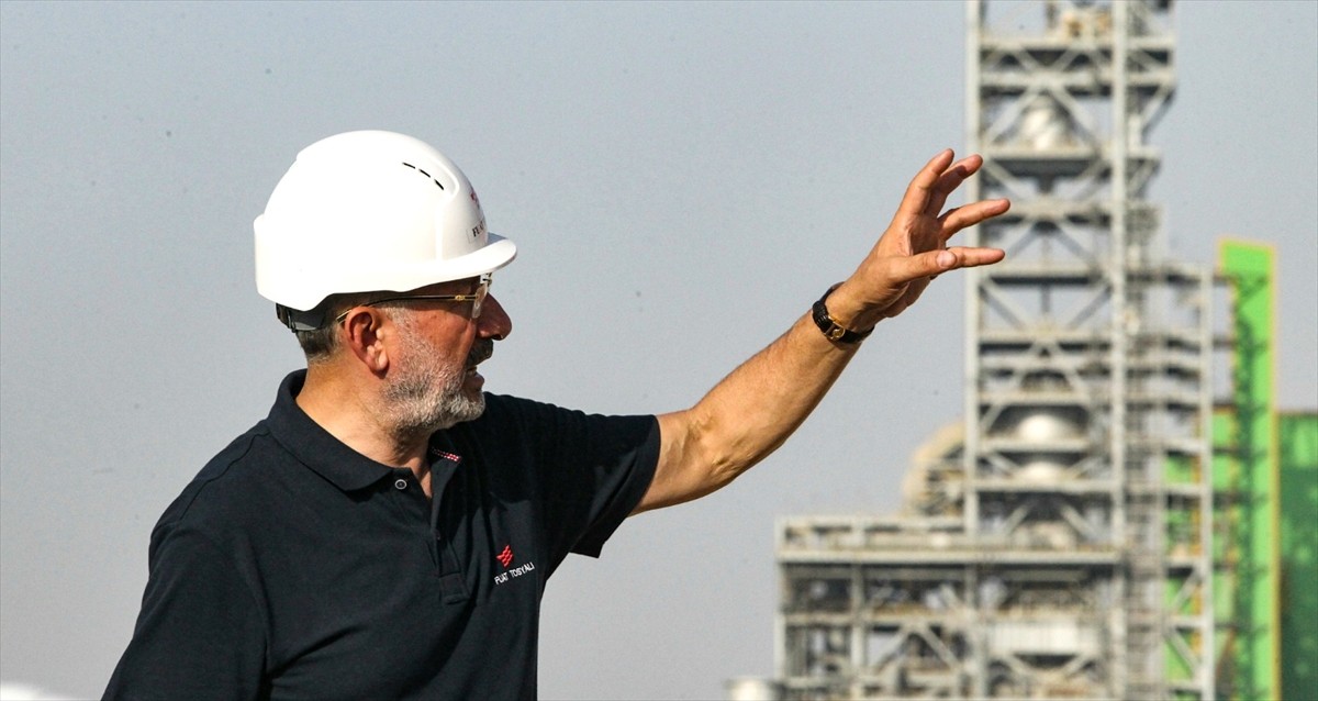 Tosyalı Holding Yönetim Kurulu Başkanı Fuat Tosyalı, AA muhabirine, holdingin 2025 yılı...