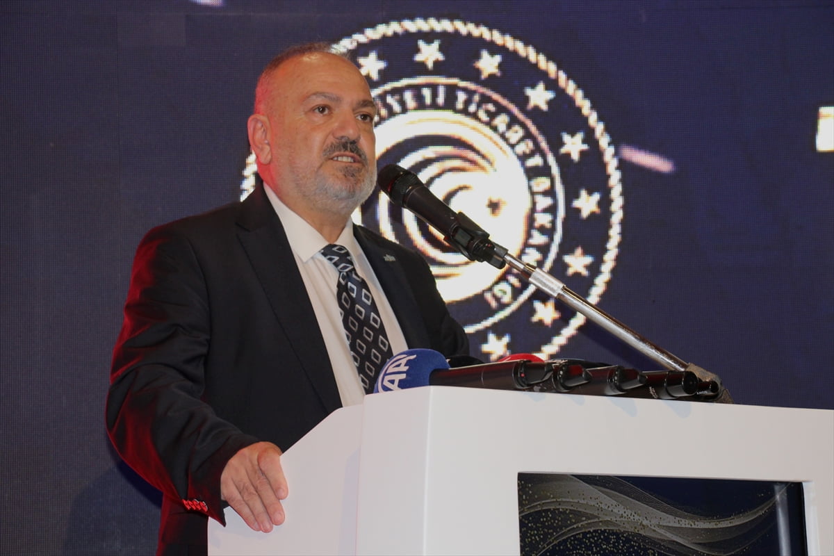 Batı Akdeniz İhracatçılar Birliği (BAİB) tarafından Antalya'nın Kepez ilçesindeki Mimar Sinan...