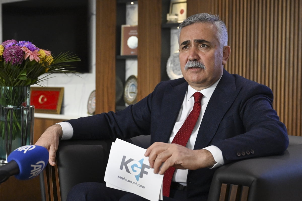 Kredi Garanti Fonu (KGF) Yönetim Kurulu Başkanı Erdoğan Özegen, Milli Eğitim Bakanlığıyla...