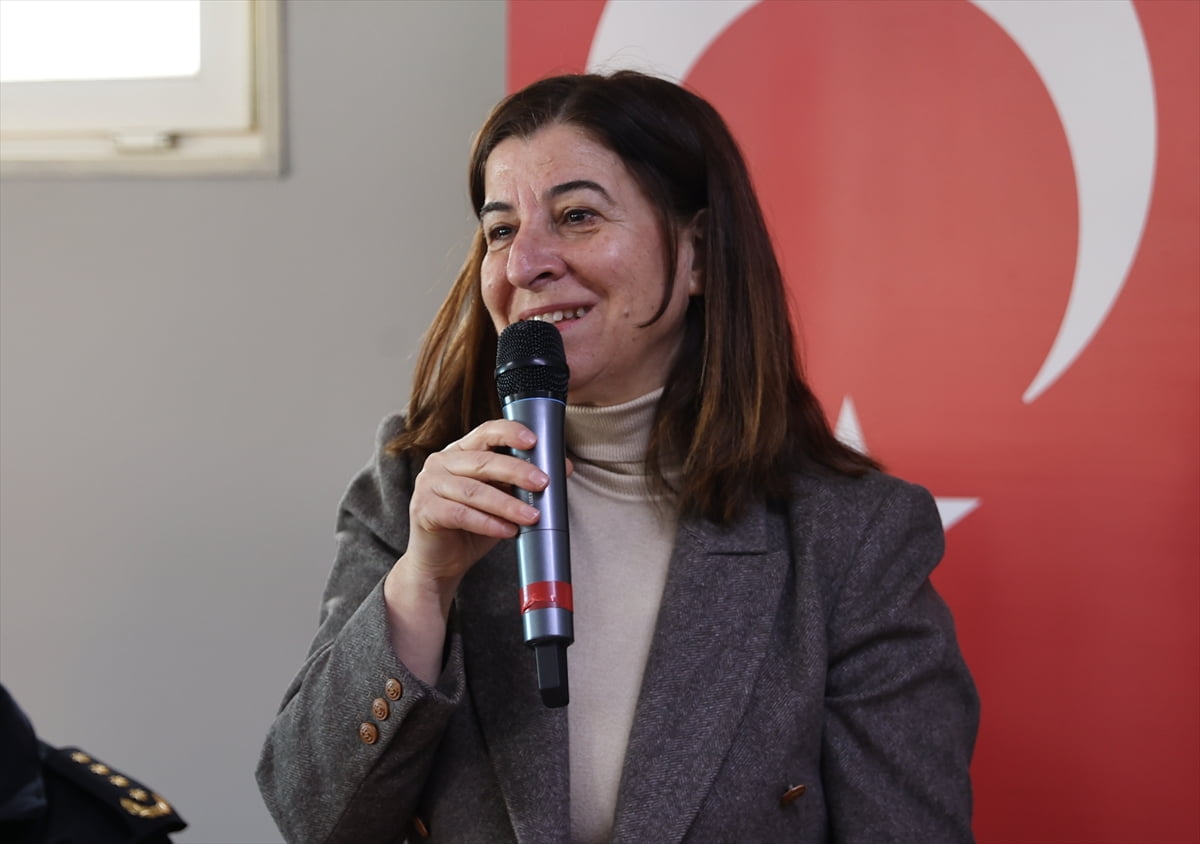 Edirne Valisi Yunus Sezer'in başkanlığında Keşan ilçesine bağlı Türkmen köyünde, muhtarlar ve köy...