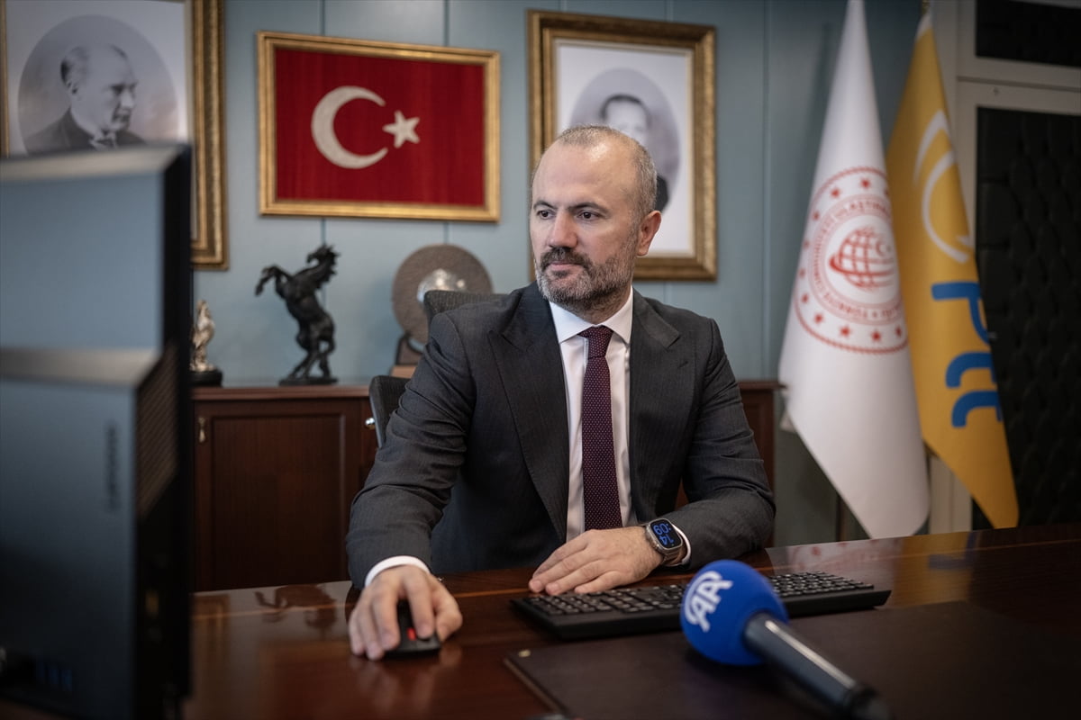 PTT AŞ Genel Müdürü Hakan Gülten, Anadolu Ajansının (AA) gözünden 2025'e damga vuran olaylara ait...