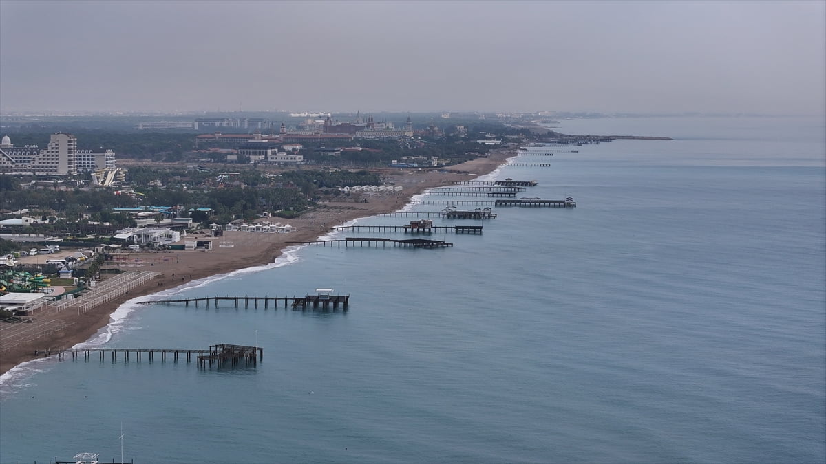 Çin Halk Cumhuriyeti vatandaşlarına yönelik başlatılan vize muafiyetinin ardından Antalya'ya daha...