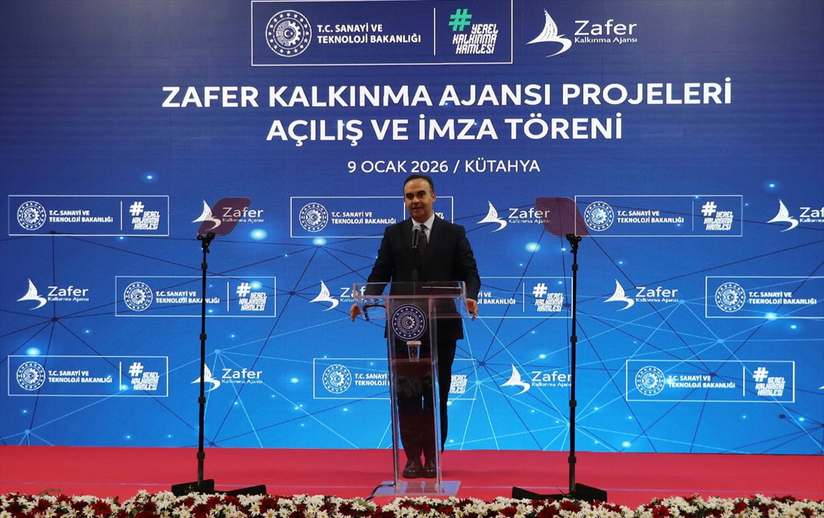 Sanayi ve Teknoloji Bakanı Mehmet Fatih Kacır (sağ 4), çeşitli programlara katılmak üzere geldiği...