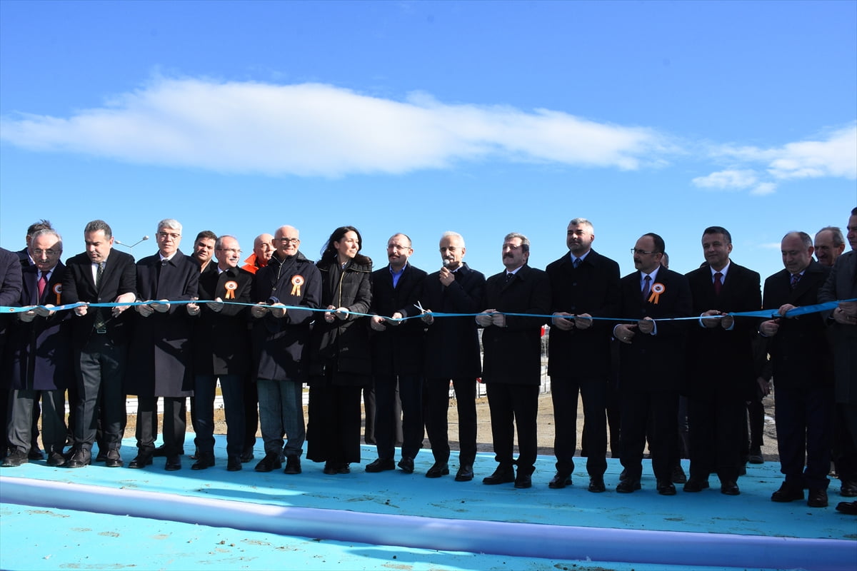Ulaştırma ve Altyapı Bakanı Abdulkadir Uraloğlu, Samsun'da Yeşilkent Kavşağı'nın açılış törenine...