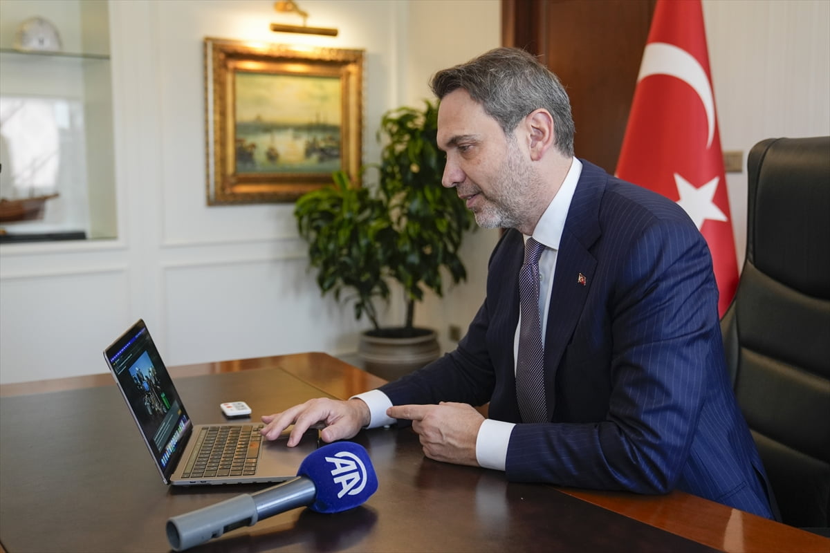 Enerji ve Tabii Kaynaklar Bakanı Alparslan Bayraktar, Anadolu Ajansının (AA) gözünden 2025'e damga...