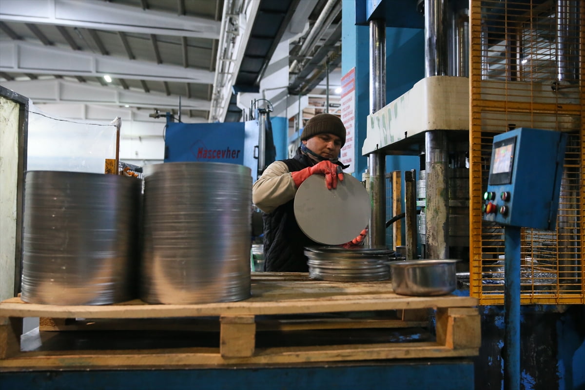 Kahramanmaraş, geçen yıl 36 milyon dolarlık ihracat gerçekleştirdiği Suriye'ye dış satımını...