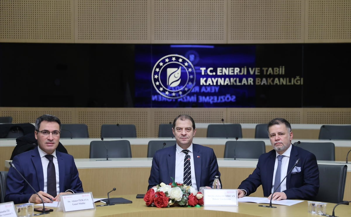 Enerji ve Tabii Kaynaklar Bakanlığınca düzenlenen Yenilenebilir Enerji Kaynak Alanları Rüzgar...