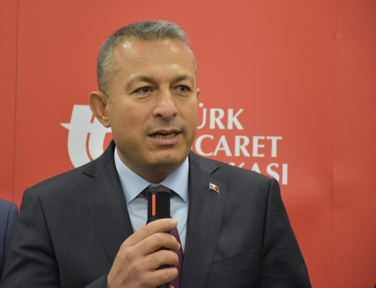 Türk Ticaret Bankası'nın Trabzon Şubesi, törenle hizmete açıldı. Trabzon Ticaret ve Sanayi Odası...