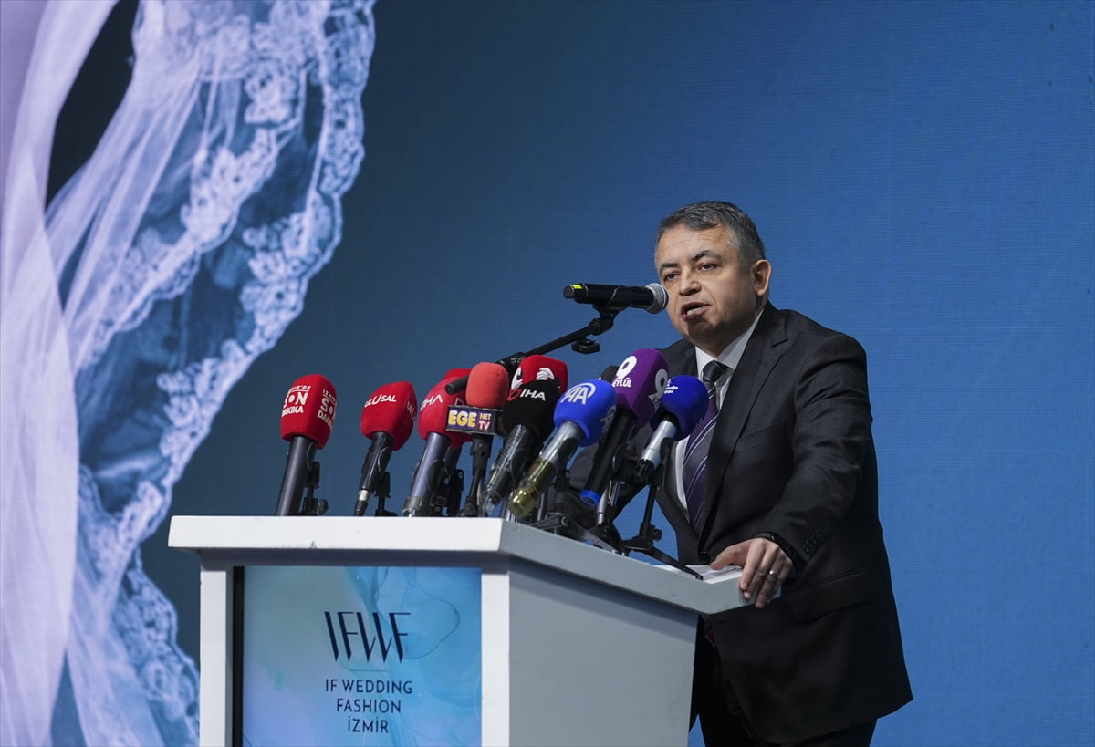 Avrupa'nın alanında en büyük moda fuarlarından biri olarak gösterilen IF Wedding Fashion...
