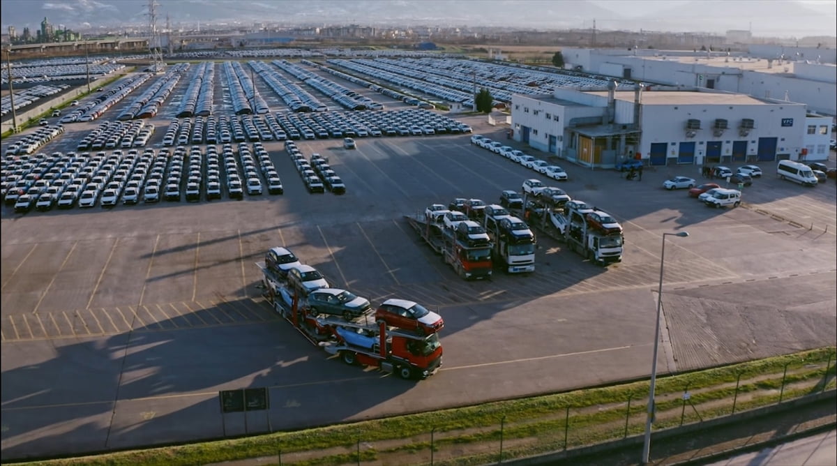 Uludağ Otomotiv Endüstrisi İhracatçıları Birliği Yönetim Kurulu Başkanı Baran Çelik, 2025'te 41,5...