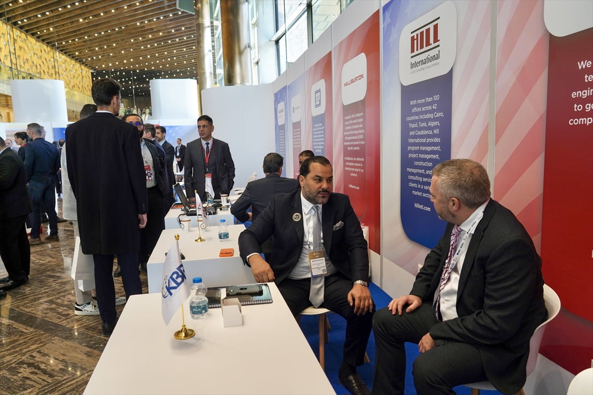 Libya Enerji ve Ekonomi Zirvesi (LEES) 2026, Libya'nın başkenti Trablus'ta başladı. Afrika enerji...