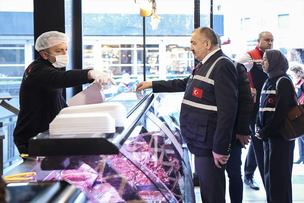 İstanbul İl Tarım ve Orman Müdürlüğü ekipleri ile İstanbul Ticaret İl Müdürlüğü ekipleri, ramazan...