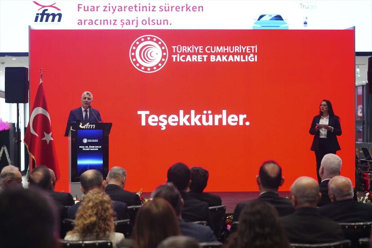 Ticaret Bakanı Ömer Bolat, Mobilya Dernekleri Federasyonu (MOSFED) tarafından düzenlenen ve...