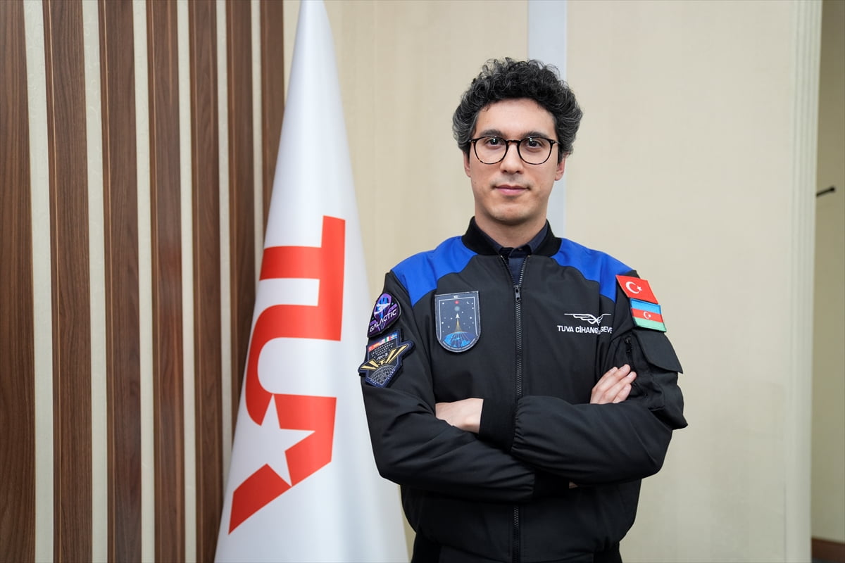 Astronot Tuva Cihangir Atasever, Anadolu Ajansının (AA) gözünden 2025'e damga vuran olaylara ait...