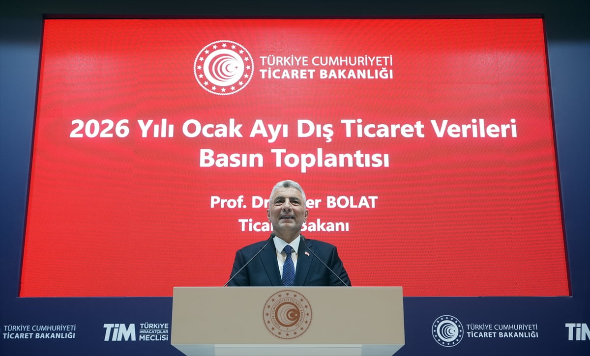  Ticaret Bakanı Ömer Bolat, Türkiye İhracatçılar Meclisi (TİM) Başkanı Mustafa Gültepe ile Ticaret...