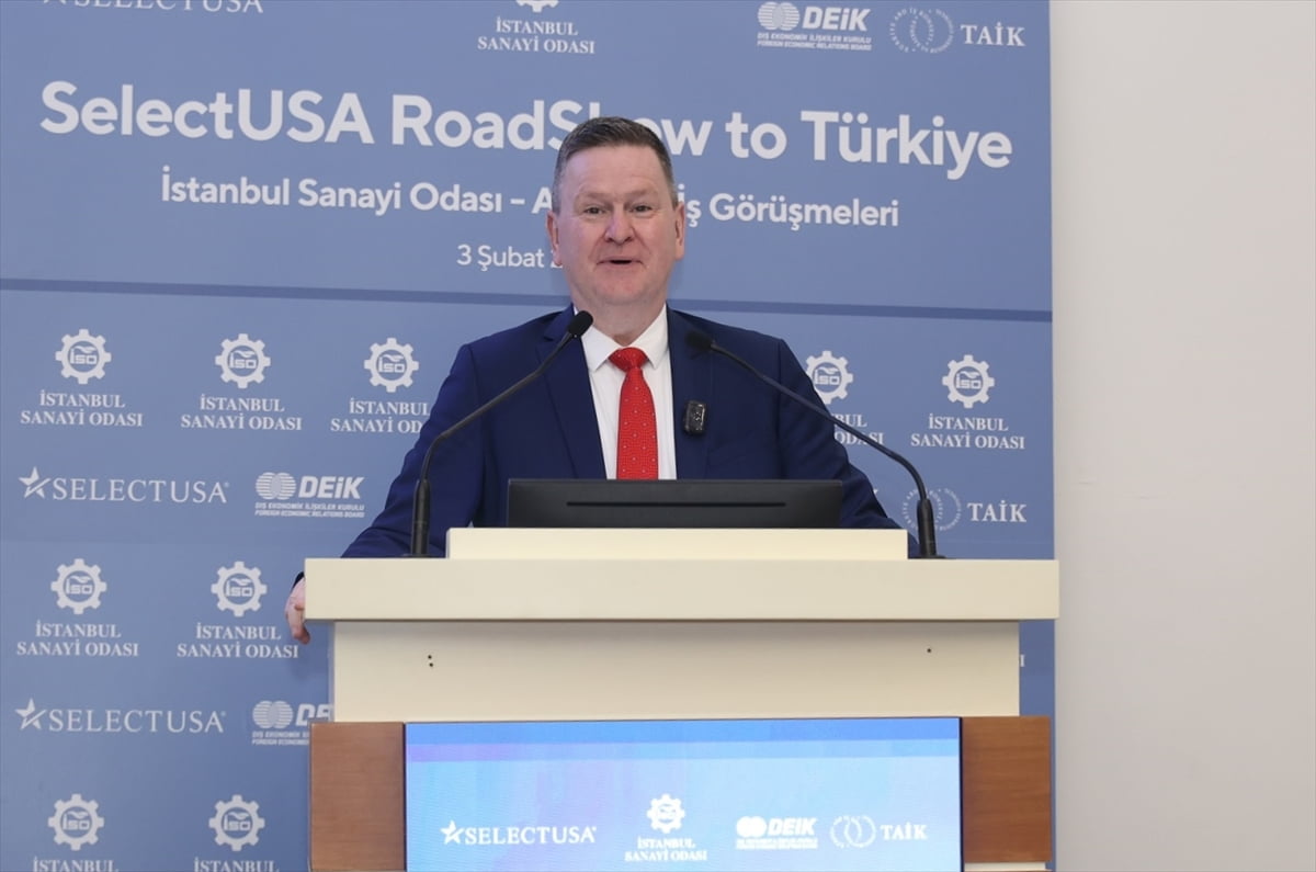 ABD İstanbul Başkonsolosu Michael Lally ile İstanbul Sanayi Odası (İSO) Yönetim Kurulu Başkanı...