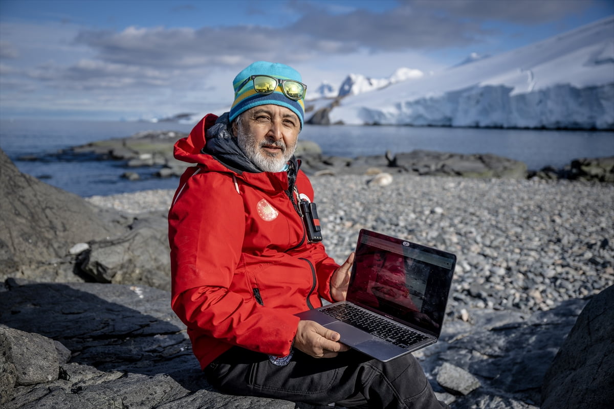10. Ulusal Antarktika Bilim Seferi Lideri Prof. Dr. Ersan Başar, Anadolu Ajansının (AA) gözünden...