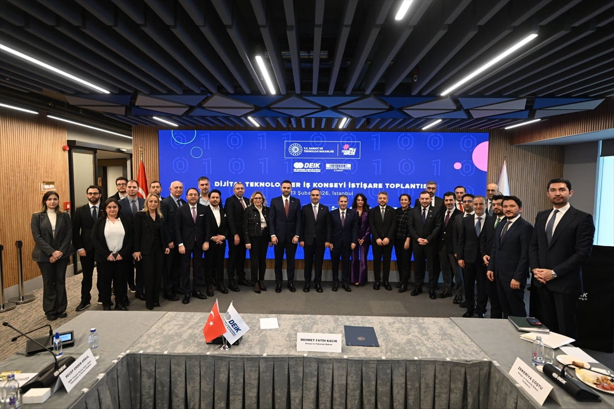 Sanayi ve Teknoloji Bakanı Mehmet Fatih Kacır, Dış Ekonomik İlişkiler Kurulu (DEİK) Dijital...
