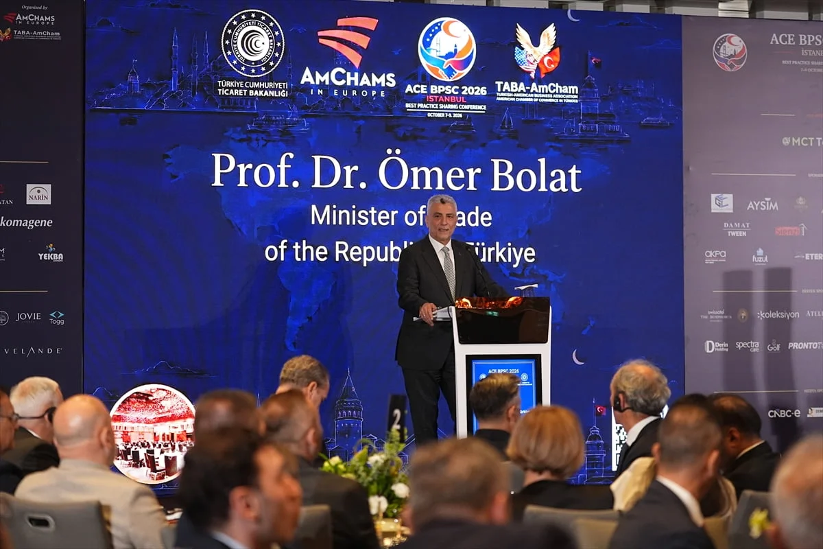 Ticaret Bakanı Ömer Bolat, İstanbul'da bir otelde düzenlenen ACE BPSC 2026 konferansına katılarak...