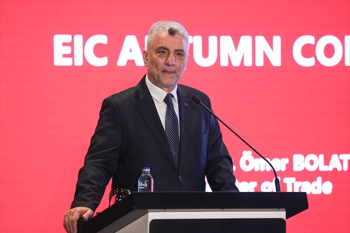 İstanbul'da bir otelde düzenlenen Avrupa Uluslararası Müteahhitler Birliği (EIC) Genel Kurulu'na...