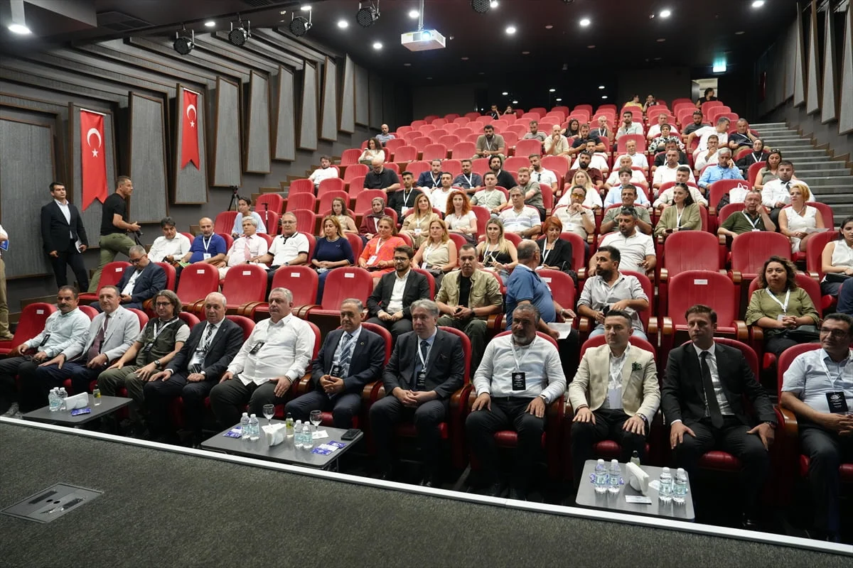 Yalova Üniversitesi "Peyzaj ve Süs Bitkilerinde Yeni Nesil Vizyon Forumu 2050"yi düzenledi.