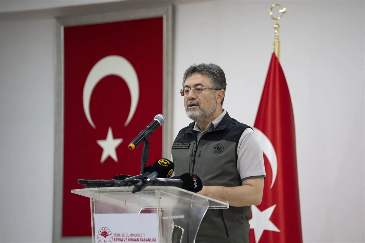 Tarım ve Orman Bakanı İbrahim Yumaklı, İstanbul Orman Bölge Müdürlüğünde düzenlenen Alev Hattı...