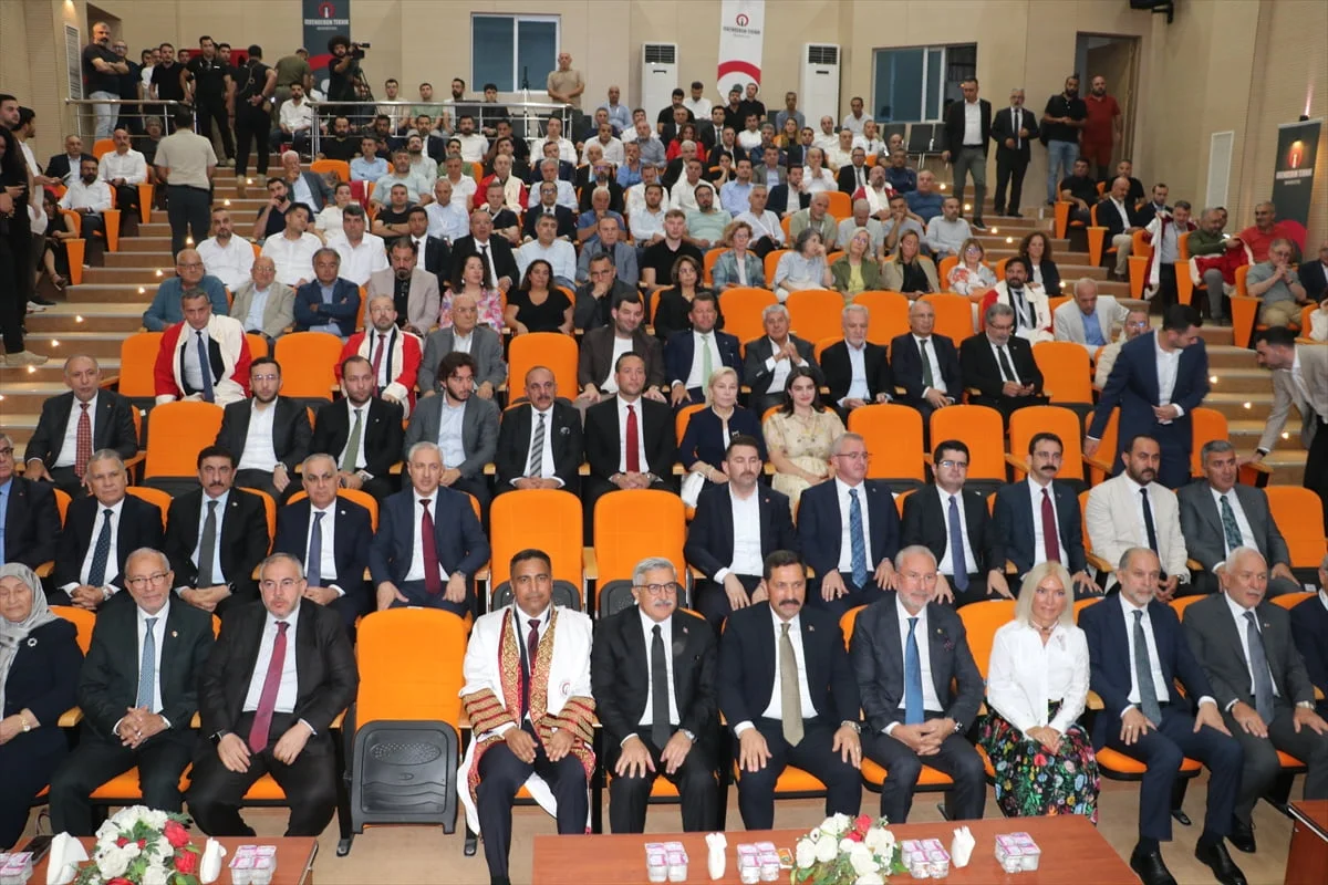 AK Parti Genel Başkan Yardımcısı Hüseyin Yayman, İskenderun Teknik Üniversitesi (İSTE) ev...