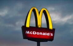 McDonald’s’ın küresel satışları bu yılın ilk çeyreğinde düştü